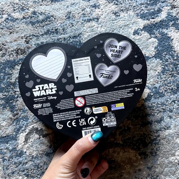 Star Wars Valentine's Day Pocket Pop! 4-Pack Vinyl Figures Heart Box - Picture 5 of 7